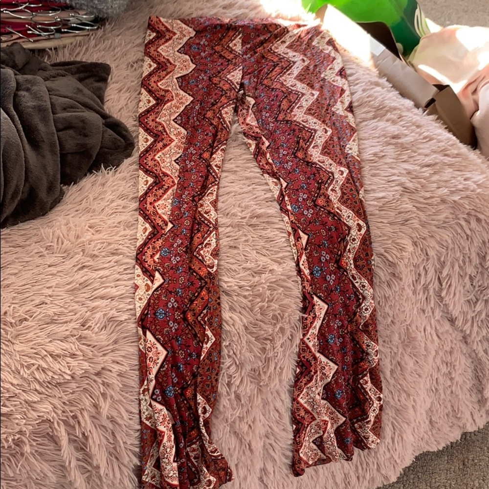 Forever 21 Stretchy pants with pattern